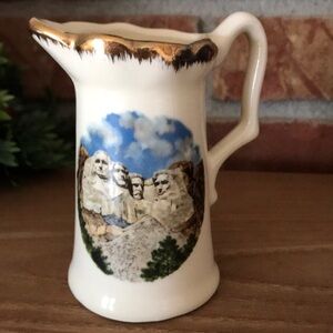Rare Vintage Mount Rushmore Miniature Creamer